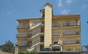 Hotel Caimo Lagonegro